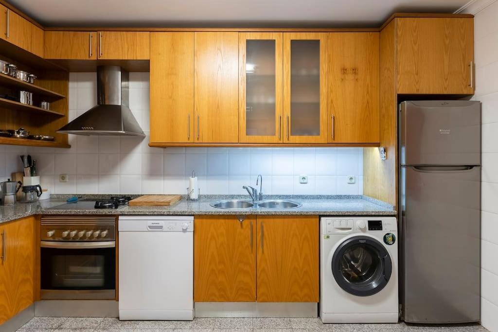 Pereira'S Apartment- Free Garage Aveiro Exterior photo